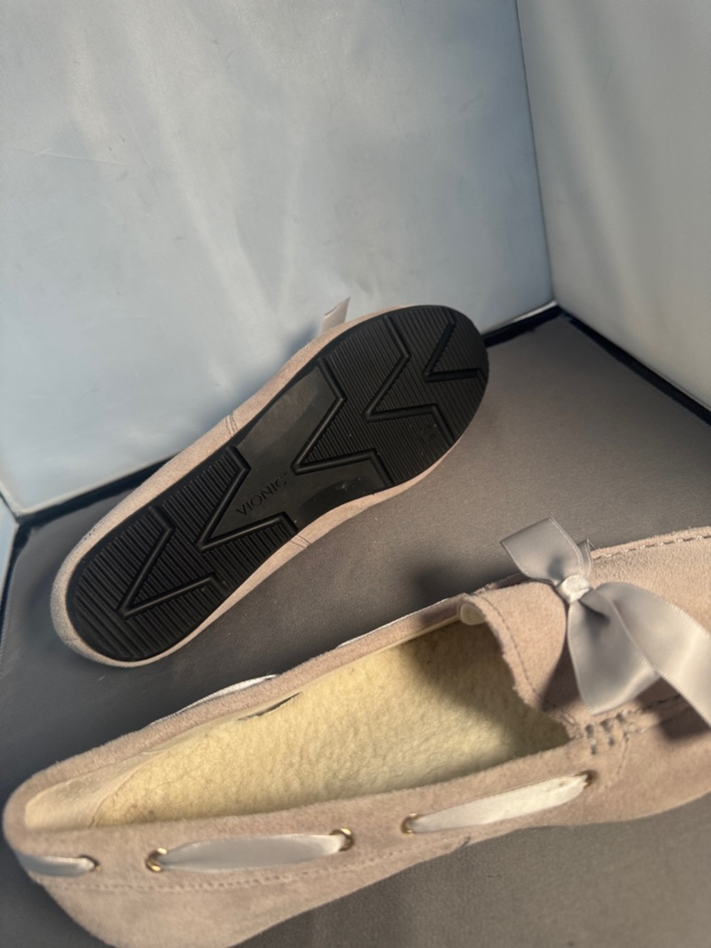 Women's Suede Bow Loafers in Light beige - Picture 5 of 10